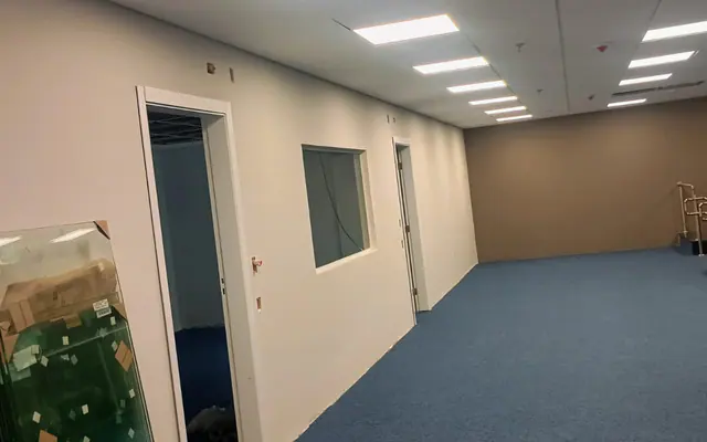 Circulação de ambiente institucional após a execução dos fechamentos